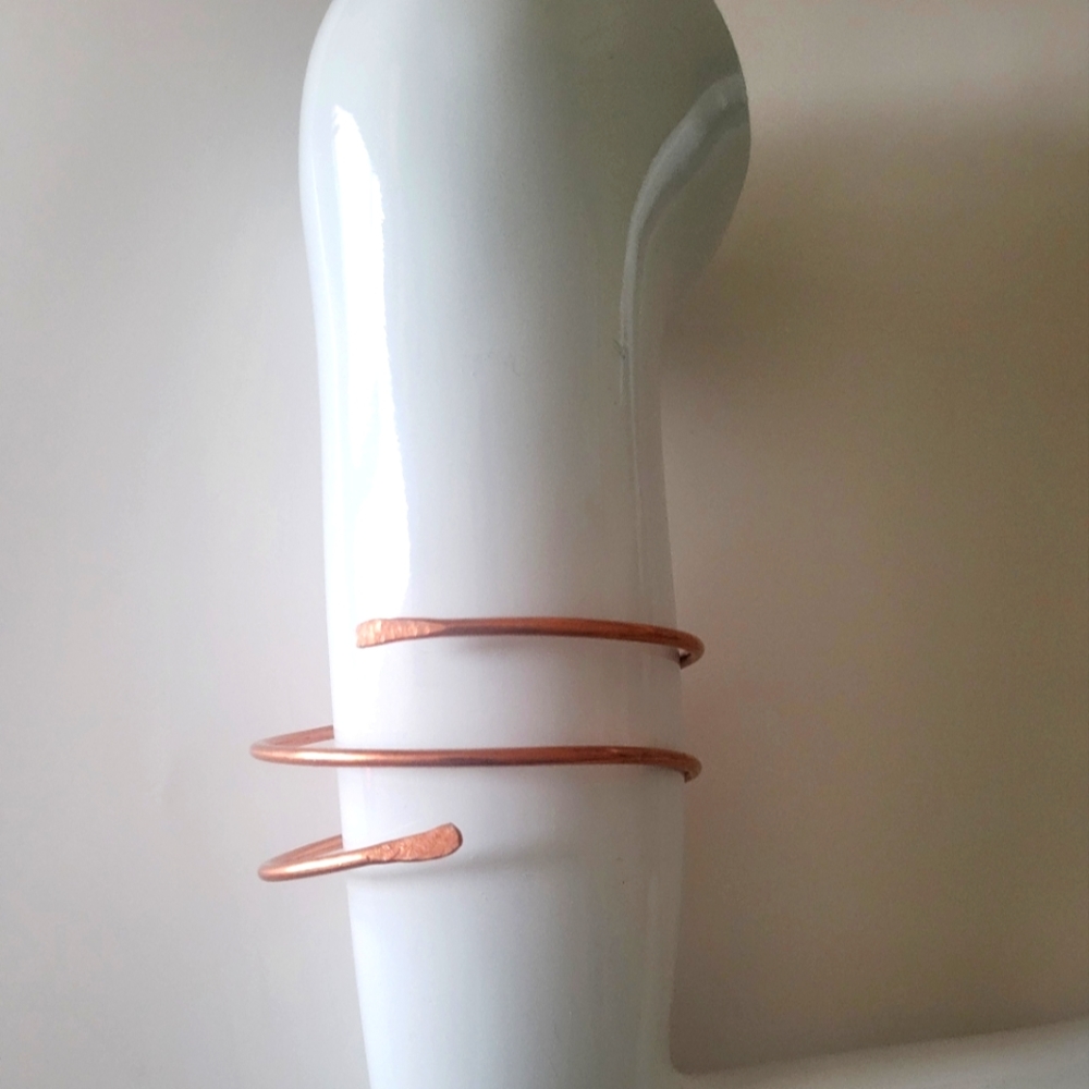 Copper handcrafted upper arm bracelet, healing properties